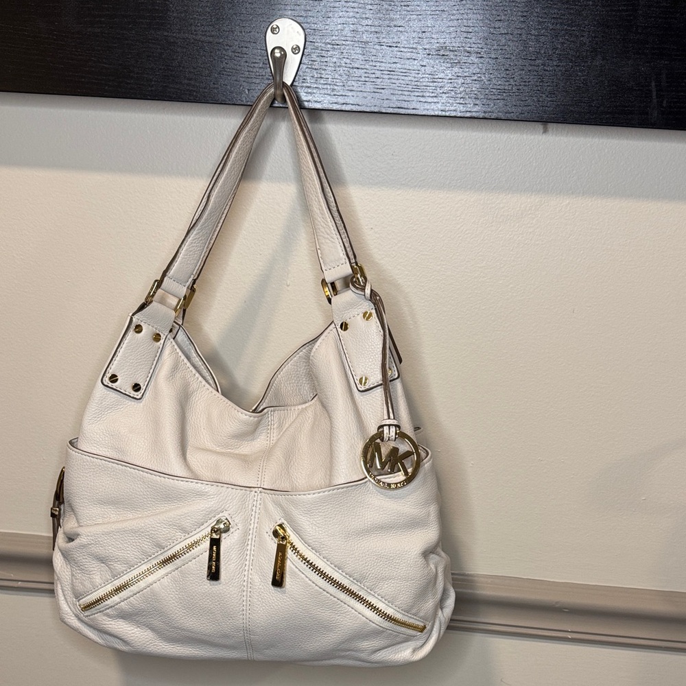 Vintage Michael Michael Kors Cream Pebbled Leather Large Hobo Bag